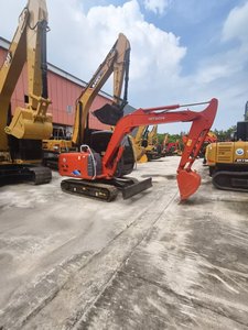 รถขุดตีนตะขาบขนาดเล็ก Hitachi ZX60 5.5 ตัน เครื่องยนต์ดีเซล Isuzu 4JG1 ได้รับการรับรองมาตรฐาน CE และ EPA พร้อมระบบไฮดรอลิก - Product Image 1