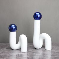 Accessoires de décoration d'hôtel de bureau de luxe pour la maison blanc Art Crafts Party Resin Abstract Tabletop Interiors