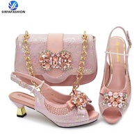 Ensemble chaussures et sac italiens Sinya, chaussures à talons hauts violettes et pochette assortie, ensemble chaussures et sac pour femme pour les soirées