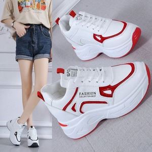 Maxfree 2026 Nouvelles Chaussures de Sport à Semelle Épaisse en Cuir pour Étudiantes, Chaussures à Talons Hauts Tendance pour Femmes - Product Image 6