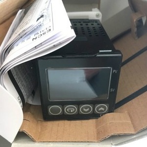 ตัวควบคุมอุณหภูมิ Omron รุ่น E5CN R2MTC 500 Modbus สำหรับระบบอัตโนมัติทางอุตสาหกรรม - Product Image 2