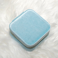 Mini boîte de rangement portable pour bijoux, en velours flanelle carré, simple, pour voyage, organiseur de colliers, boîte cadeau pour bagues