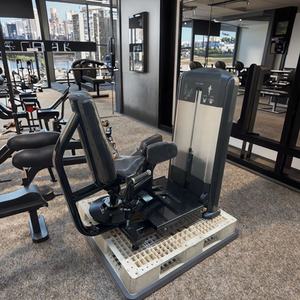 ジム用ターゲット胸部と腕の筋肉を構築するためのスチール製誘拐犯筋金具ピンロードレッグトレーニング - Product Image 2