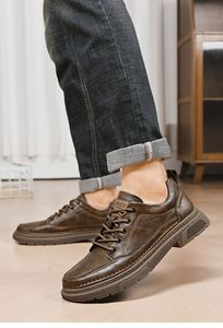 Men's Retro Casual Leather Shoes Large Size, Wear-resistant Leather <b>Flat</b> Sole Outdoor Fashion Martin Boots - Product Image 4