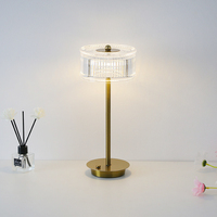 Lampe de table sans fil de luxe en cristal, LED à piles, pour événements, décoration, avec variateur tactile, pour banquets, mariages, douches nuptiales, hôtels, jardins