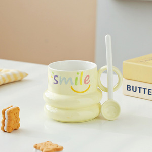 Mug personnalisé avec cuillère à visage souriant, tasse à café en céramique de haute qualité pour fille, pour l'eau, le lait, le petit-déjeuner des étudiantes - Product Image 6