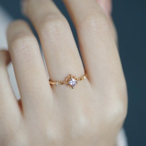 ชุดเครื่องประดับทองเหลืองชุบทอง 18K รุ่นใหม่<span class=keywords><strong>ส</strong></span>ุดฮิต <span class=keywords><strong>ส</strong></span>ีม่วงหวานสไตล์เจ้าหญิง ประดับเพชร CZ ทรงเหลี่ยมแบบวินเทจ ต่างหูแบบติดหู แหวน และสร้อยคอ<span class=keywords><strong>ส</strong></span>ำหรับผู้หญิง - Product Image 5