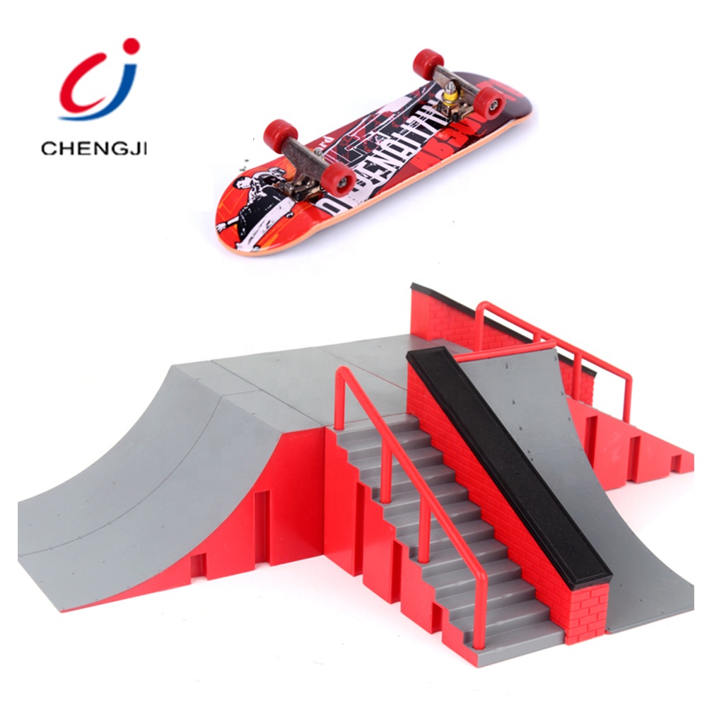 Jeux et Jouets Angelliu Mini Rampe De Skateboard avec Skateboard De Doigt Skate Park pour
