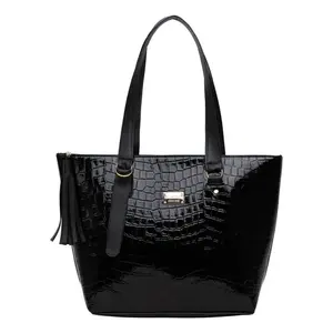 Bolso Crocco para Mujer Fana Julia, Negro, PVC, Impermeable, con Borlas, Accesorio de Moda - Product Image 3