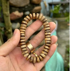 Pulsera de cuentas de madera Agilawood de la mejor calidad, 10MM, certificado CNAS, TUYET DUNG, marrón, madera de álamo, madera de agar, precios al por mayor, Vietnam - Product Image 2