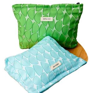 Portable Women's Multifunctional Cosmetic Bag with Holographic Zipper Closure Size Wash <b>Liner</b> Storage Bag - Product Image 1