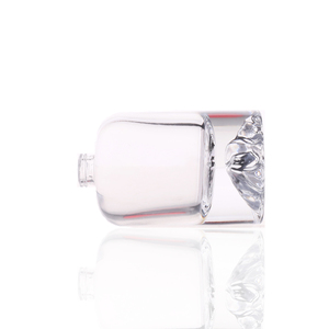 Nhà cung cấp Nhà máy thời trang nặng núi Top Shaped Rỗng Xi lanh 50ml chai nước hoa thủy tinh với đẹp Mũ - Product Image 5