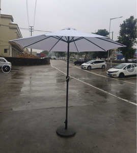 Paraguas de playa blanco y negro Tuoye Sombrillas de exterior Martini - Product Image 3