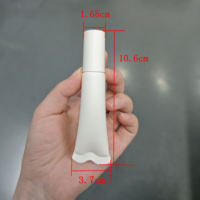 Tubes de baume à lèvres en silicone à presser, emballage en plastique souple vide, logo personnalisé, huile à lèvres, brillant à lèvres, tube de brillant à lèvres, applicateur en plastique