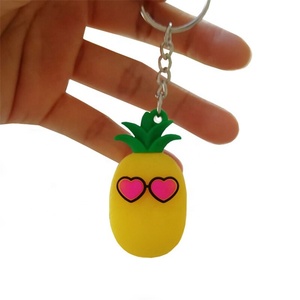3d simulazione personalizzata 3D Avocado anguria fragola frutta portachiavi borsa <span class=keywords><strong>portamonete</strong></span> ciondolo giocattolo morbido in PVC - Product Image 3