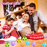 Ama-zon Offre Spéciale Mini balles de football anti-stress Fidget Football Cube Jouet avec poche à main rotative Stress Spinner Ball Party Favor