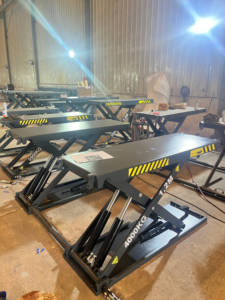 4000kg 1,2m Tragbare Hydraulische Scherenhebebühne Mittlere Position Autoheber mit Hydrauliksystem Fahrbare Hebebühne Ausrüstung - Product Image 4