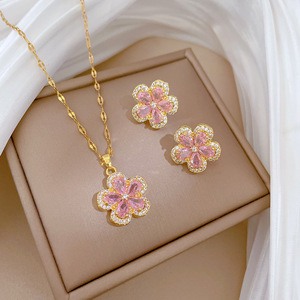 Parure de bijoux élégante et luxueuse en acier inoxydable micro-incrusté, motif fleur à cinq pétales, pour banquets, collier et boucles d'oreilles, style personnalisé - Product Image 5
