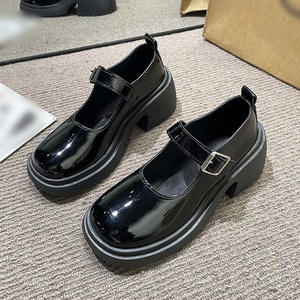 Zapato informal de verano de estilo francés para el mercado, venta al por mayor, tacones gruesos, diseño de gama alta, zapatos de tacón de moda para mujer de primavera - Product Image 3