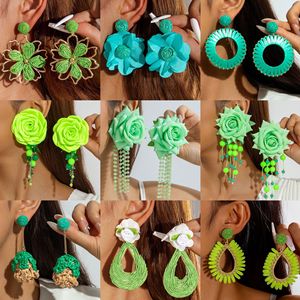 J 2026 Nuevos Pendientes de Aleación con Diseño Floral Bohemio Verde para Mujer, Joyería Dulce para Vacaciones, Accesorio de Moda al por Mayor - Product Image 3