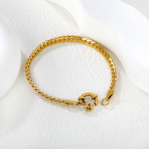 Pulsera de Cadena Plana Tipo Serpiente con Cierre de Resorte en Oro de 18k, Joyería Unisex - Product Image 3