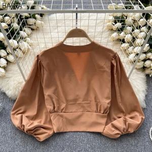 Nuevas camisas elegantes para mujer <span class=keywords><strong>con</strong></span> cuello en V, blusa <span class=keywords><strong>con</strong></span> pliegues de manga larga, <span class=keywords><strong>blusas</strong></span> versátiles de verano para mujer - Product Image 3