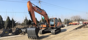 รถขุดตีนตะขาบขนาดกลาง Doosan Develon Dx225-10 รุ่นใหม่เอี่ยม ผลิตในเกาหลีใต้ เครื่องยนต์ Tier4 ฉีดน้ำมันเชื้อเพลิงโดยตรง DL06 รุ่น DX225LCA - Product Image 3