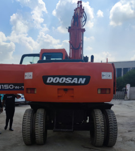 รถขุด Doosan DH150 คุณภาพสูง มือสอง ขนาด 15 ตัน แบบตีนตะขาบ แชสซียาว เครื่องจักรก่อสร้าง ลดราคา - Product Image 2