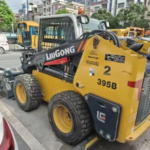 Mini-chargeuse compacte d'occasion CLG395B de marque chinoise, moteur diesel d'occasion, pompe à moteur 75KW, charge nominale 1225kg - Product Image 1