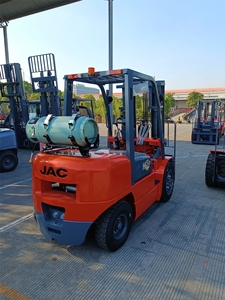 Montacargas JAC 3.0/3.5/5T de Doble Combustible (GLP/Gasolina) de Alta Eficiencia y Bajas Emisiones para Logística - Product Image 6