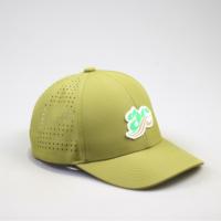 Casquette de baseball personnalisée avec logo en caoutchouc à 5 panneaux, imperméable, découpée au laser, perforée