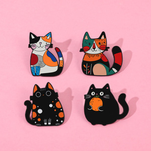 Bros Pin Enamel Kucing Patchwork Warna-warni Lucu Custom Grosir, Lencana Kartun untuk Tas dan Pakaian - Product Image 1