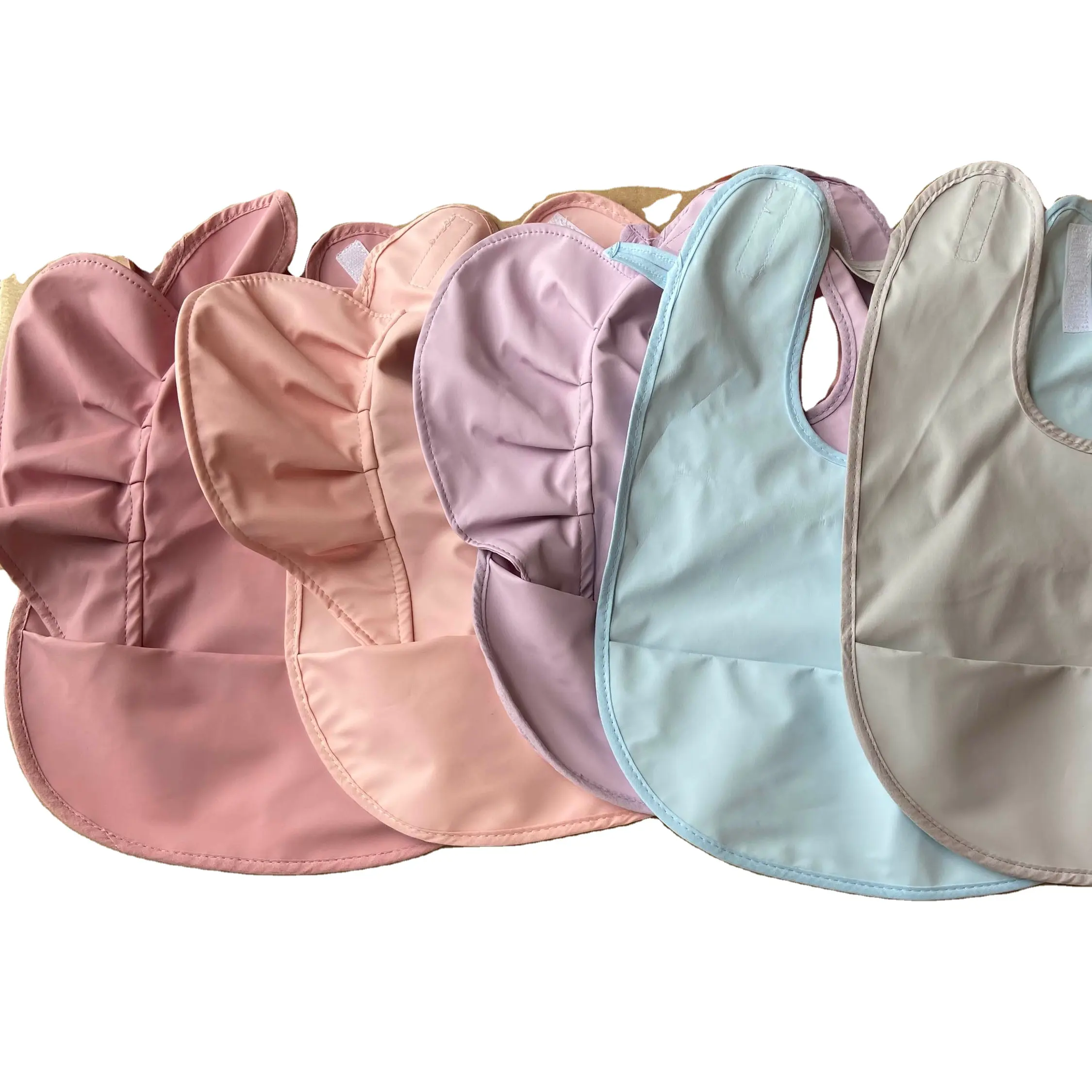 Bpa Livre Fácil de limpar Refeição Florida Criança Comer Avental Baby Girl Boy Bib Soft Waterproof PU Feeding Bib Com Asas De Anjo