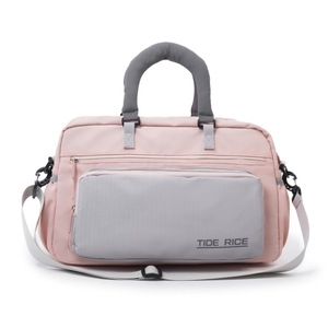 Sac de voyage court en nylon résistant à l'usure avec logo imprimé pour hommes et femmes, sac de sport portable avec sangle détachable - Product Image 4