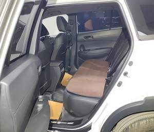 Auto Híbrido 2025 Automático para <span class=keywords><strong>Toyota</strong></span> Corolla Cross 2024, Auto Chino de Gasolina, <span class=keywords><strong>SUV</strong></span> con Volante a la Izquierda, Auto Usado <span class=keywords><strong>Toyota</strong></span> Corolla Cross - Product Image 5