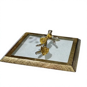 Luxury Decorative Tissue Holder <b>Silver</b> Metal Branch Gold leaf Restaurant Kitchen Use Newly Design Metal & Glass Tissue Holder - Product Image 1