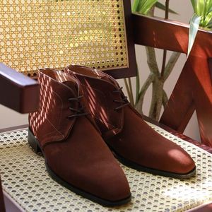 Nouvelles Chaussures Habillées pour Hommes à Bout Carré et Lacets, en Daim Britannique et Cuir Pleine Fleur, Légères, Antidérapantes, Respirantes, pour le Bureau et la Carrière, avec Talonnette Rehaussante - Product Image 1