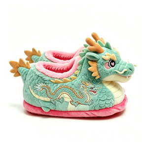Pantoufles d'hiver personnalisées en peluche Dragon unisexe, doublure en polaire douce, design brodé, semelle rose - Product Image 3