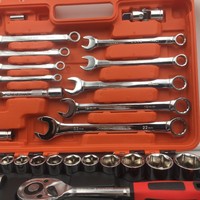 Matériel d'outils 82 pièces Chrome Vanadium douille clé à cliquet ensemble Kit d'outils outils automobiles douille pour réparation
