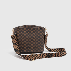 Nouvelles femmes sacs à bandoulière Triple poche zippée bandoulière femmes sacs à main et sacs à main en cuir de luxe concepteur dames sac à bandoulière - Product Image 2
