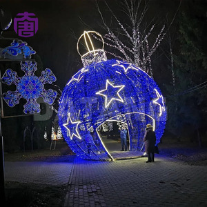 ซุ้มประตูไฟคริสต์มาส 3 มิติ พร้อมลูกบอล LED หลายชั้นสำหรับตกแต่งทางเดินในเทศกาล - Product Image 3