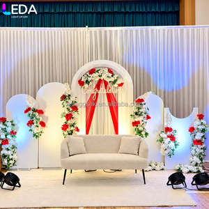 Arco de Metal Personalizable LEDA para Eventos en Interiores, Fondo de Hierro Blanco para Bodas - Product Image 1