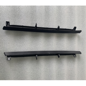 Toyota Camry 2018 SE Garniture centrale inférieure du pare-chocs arrière 52724 06010 30 52723 06010 30 Renfort de rail de pare-chocs - Product Image 3