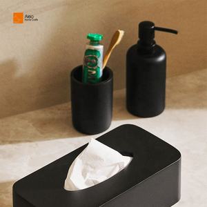 Custom Hotel di Lusso Da <span class=keywords><strong>Bagno</strong></span> Forniture Resina Dispenser Per La Schiuma di Sapone Bottiglia di Liquido Con Pompa Nero Bottiglia di Shampoo - Product Image 2