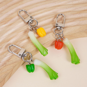 Llavero de cebolla roja y pimiento simulados, divertido colgante de pareja con segmentos de cebolla roja, regalo para supermercados. - Product Image 3