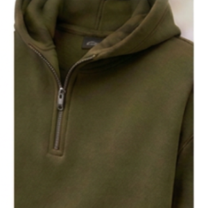 Sudadera con Capucha y Cierre de Cremallera de un Cuarto para Hombre, Color Verde Oliva, Corte Regular, Color Sólido, Estilo Casual, con Bolsillo Frontal y Forro Polar Tejido - Product Image 4