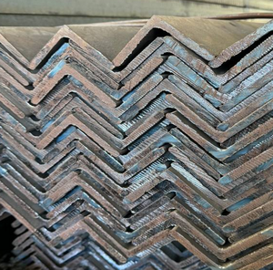 Barras Angulares de Acero al Carbono ASTM A36 Duraderas - Laminadas en Caliente, Galvanizadas, Ideales para Aplicaciones Estructurales y de Construcción - Product Image 1