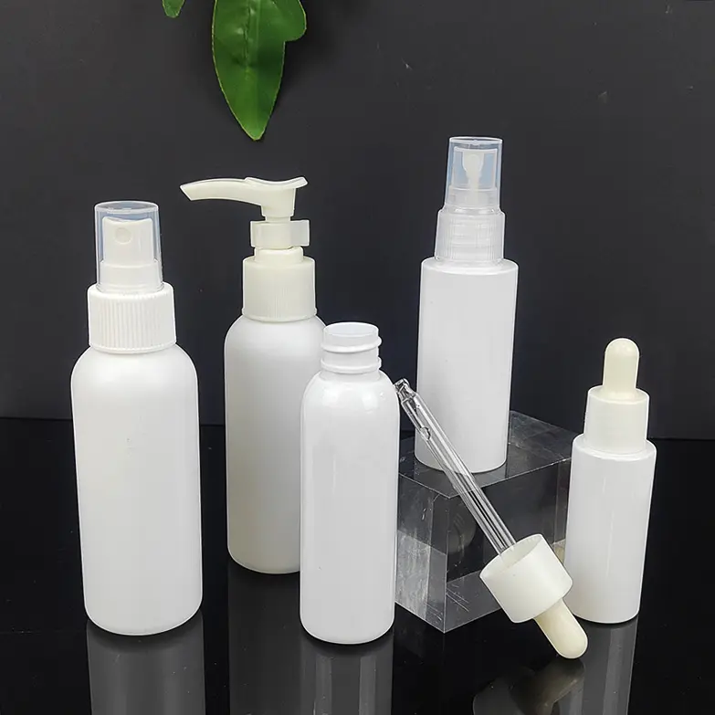 Wholesale 80ml 100ml 150ml 200ml 250ml 300ml round shoulder plastic water mist spray bottle