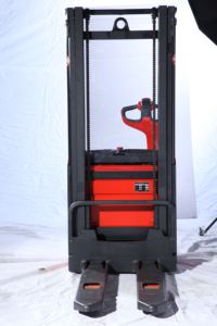 Linde 1167 Series L10/12/14C 1t/1.2t/1.4t CAN-bus Architecture Pedestrian Model PU Wheel Electric Pallet Stacker CDD - Product Image 4