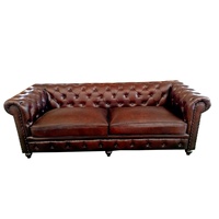Canapé Chesterfield vintage en cuir véritable deux places |   Canapé pliable artisanal européen marron cognac pour salon de villa et appartement